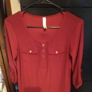 Junior's shirt size Medium